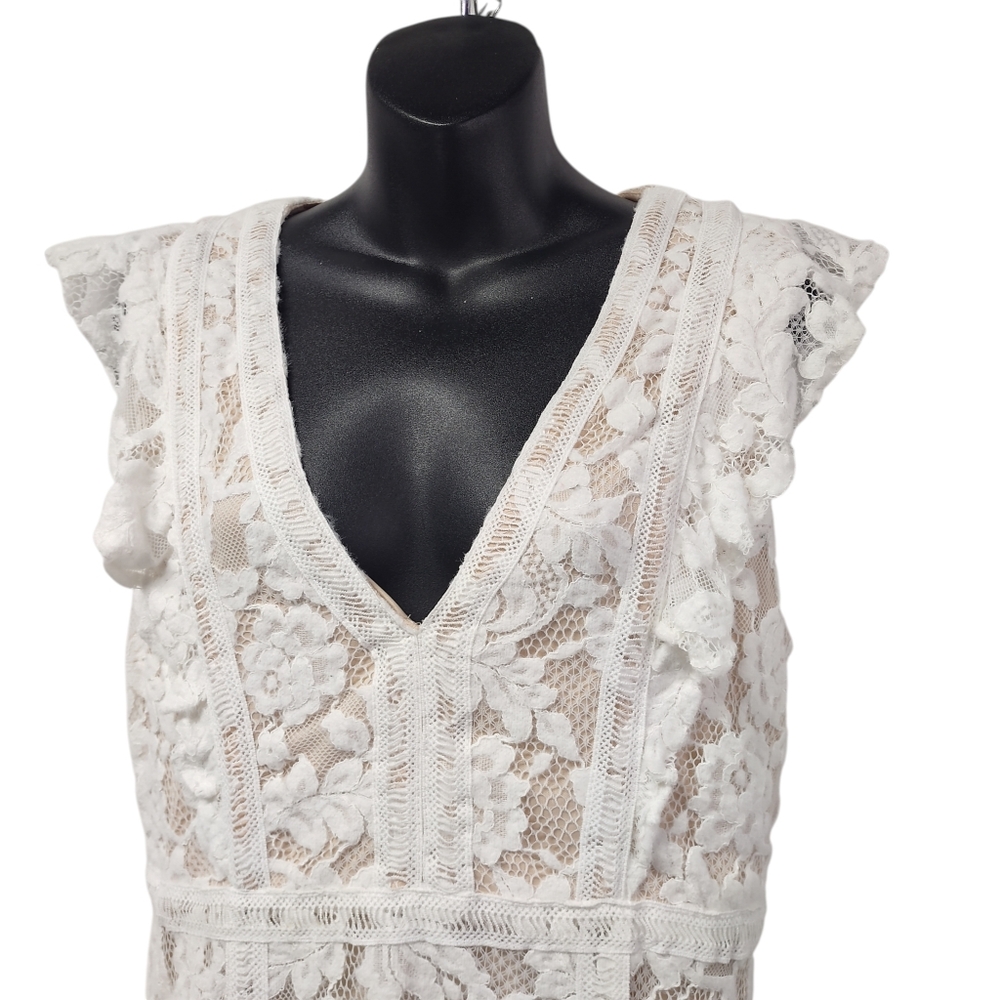 Lulus White Floral Lace Maxi Dress Size L V-Neck Flutter Sleeve Front Slit - Picture 5 of 14